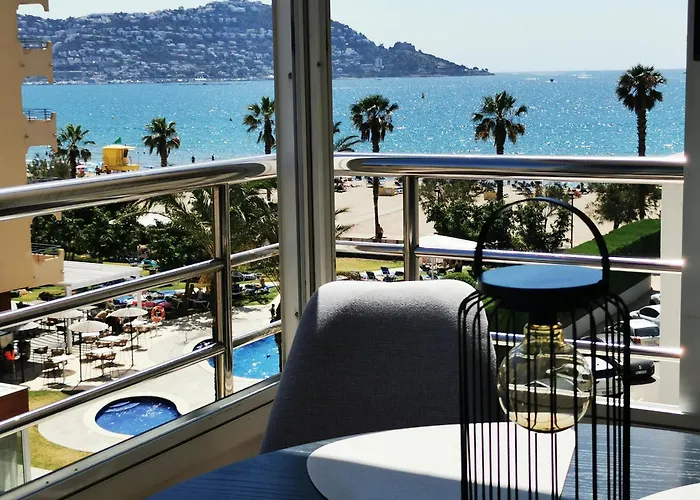 Spacieux Appartement Rose Front Mer Et Piscine